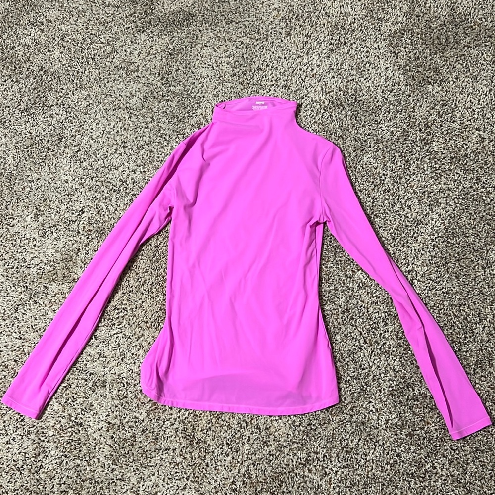 SKIMS medium turtleneck long sleeve shirt ‼️NEVER WORN‼️